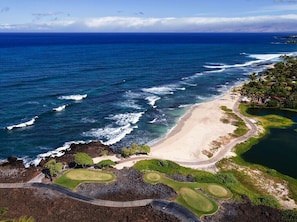 Beach nearby, sun loungers, beach towels