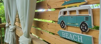 Bout Time Cottage With Hot Tub