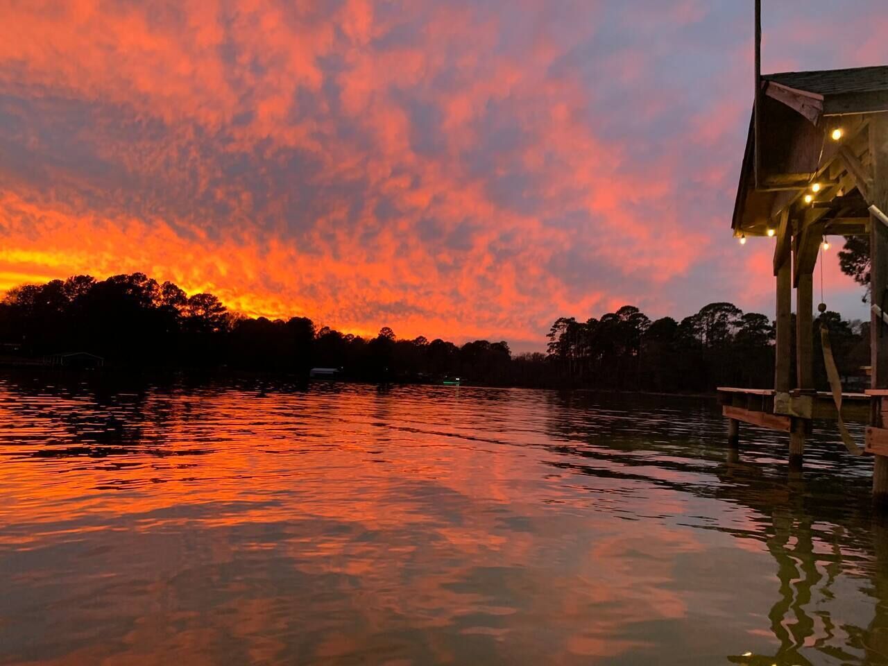 Royal Waters - Waterfront - Boat Rentals available