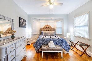 4 bedrooms, iron/ironing board, free WiFi, bed sheets