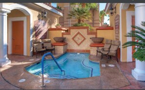 Udendørs pool, opvarmet pool