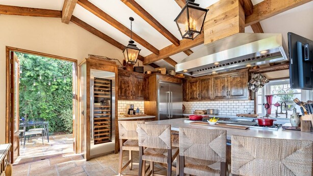 Unclassified image, 1 of 50, button - Hollywood Hills Retreat | Views, Chef's Kitchen, Walk to Hollywood Bowl + Parking (Los Angeles)