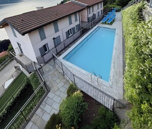 Pool - Appartamento "2 Il Tornante" with Lake & Mountain Views, Wi-Fi, A/C & Balcony (Nesso)