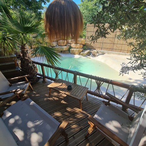 tiny house avec piscine lagon privée et jacuzzi