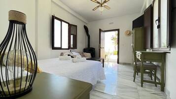 8 slaapkamers, een bureau, reisbedje, gratis wifi