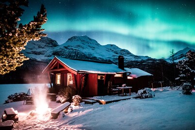 Breathtaking Panoramic Views Cabin - Secluded / fire pit / ideal for aurora