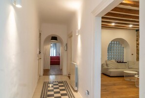 Interior - Hadithi Trieste, between Le Rive and Piazza Unità (Trieste)