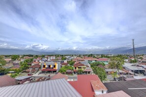View from property - OYO 4010 Zaara Guest House Syariah (Padang)