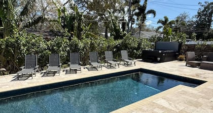 Tranquil Escape Heated Pool & Hot Tub - Gulf Coast Beach - Home away from Home