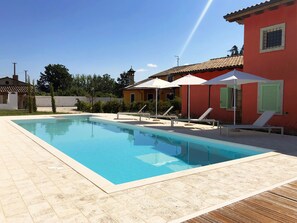 Outdoor pool - Relais Gregorio - Villa with private pool and garden in Irpinia (Paternopoli)