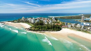 On the beach - Rainbow Pacific Unit 12 - Beachfront unit a great spot for a family beach holiday with Wi-Fi Inc. (Coolangatta)