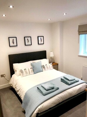 4 Schlafzimmer, Bügeleisen/Bügelbrett, Reisekinderbett, kostenloses WLAN
