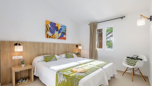 Free WiFi, individually decorated, individually furnished, bed sheets