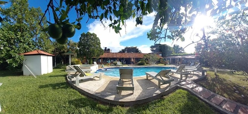 Inviting 14-bed Villa, Sleeps 29, Parking