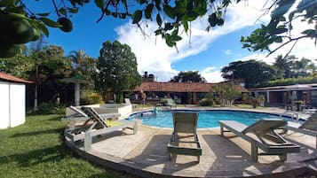 Villa | Pool | Indendørs pool