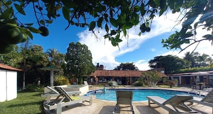 Inviting 14-bed Villa in Toro Valle del Cauca