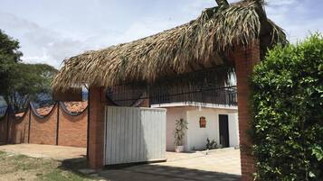 Villa | Exterior