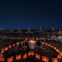 Private beach nearby, black sand, beach umbrellas, beach towels