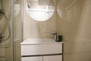 Estudio de lujo | Baño | Toallas