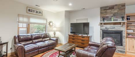 Televisor i llar de foc