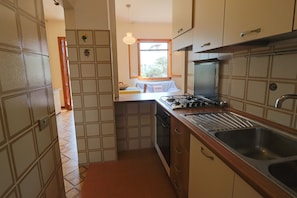 Comfort Apartment, 1 Bedroom | Private kitchenette
