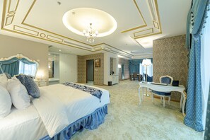 Down comforters, individually decorated, individually furnished, desk - WA Hotel (Jeddah)