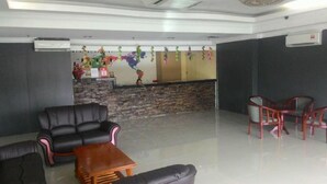 Reception - Golden Hotel (Kota Kinabalu)