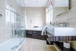 Bathtub