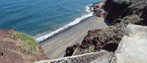 Una spiaggia nelle vicinanze