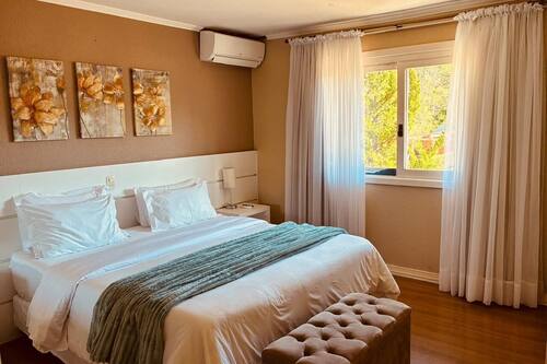 Premium Studio | Frigobar, escrivaninha, cortinas blackout, quartos à prova de som