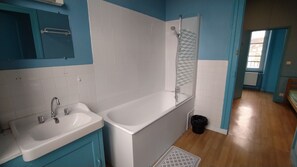 Habitación familiar | Baño | Regadera 
