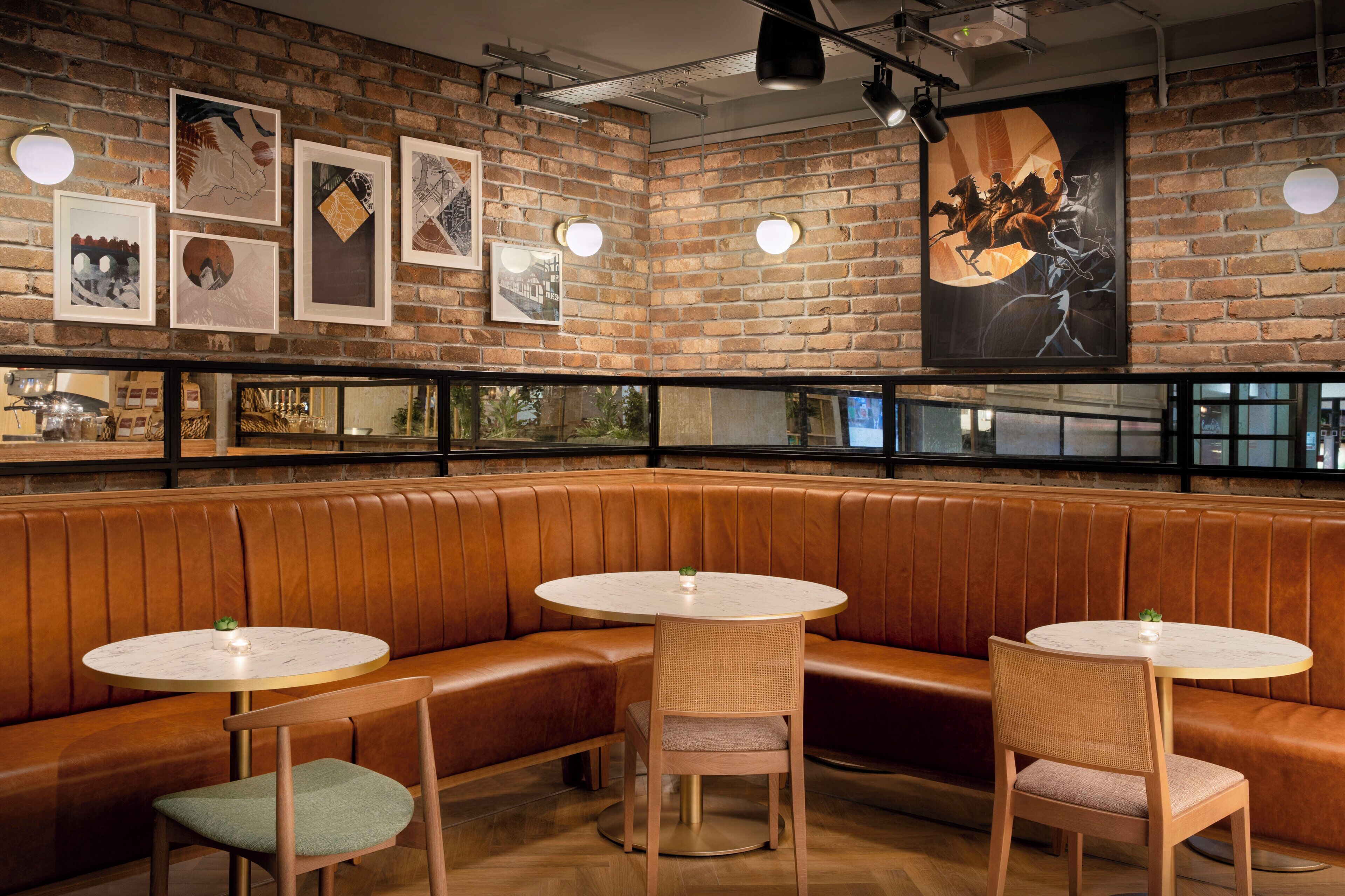 breakfast, lunch, dinner served; british cuisine