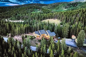 House, 5 Bedrooms | Aerial view