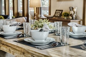 House, 3 Bedrooms | Dining