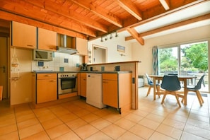 Cottage Luxury, patio, vista giardino | Cucina privata