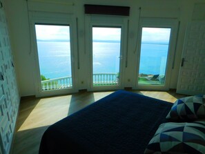 3 chambres, fer et planche à repasser, Wi-Fi gratuit, draps fournis