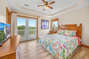 7 bedrooms, desk, free WiFi, bed sheets