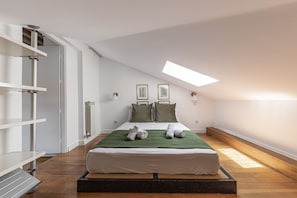 2 slaapkamers, een strijkplank/strijkijzer, gratis wifi, beddengoed