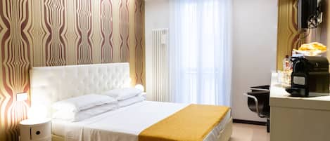 Classic-Doppel- oder -Zweibettzimmer | Bettwäsche aus ägyptischer Baumwolle, hochwertige Bettwaren, Minibar