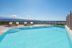 Beheizter Pool