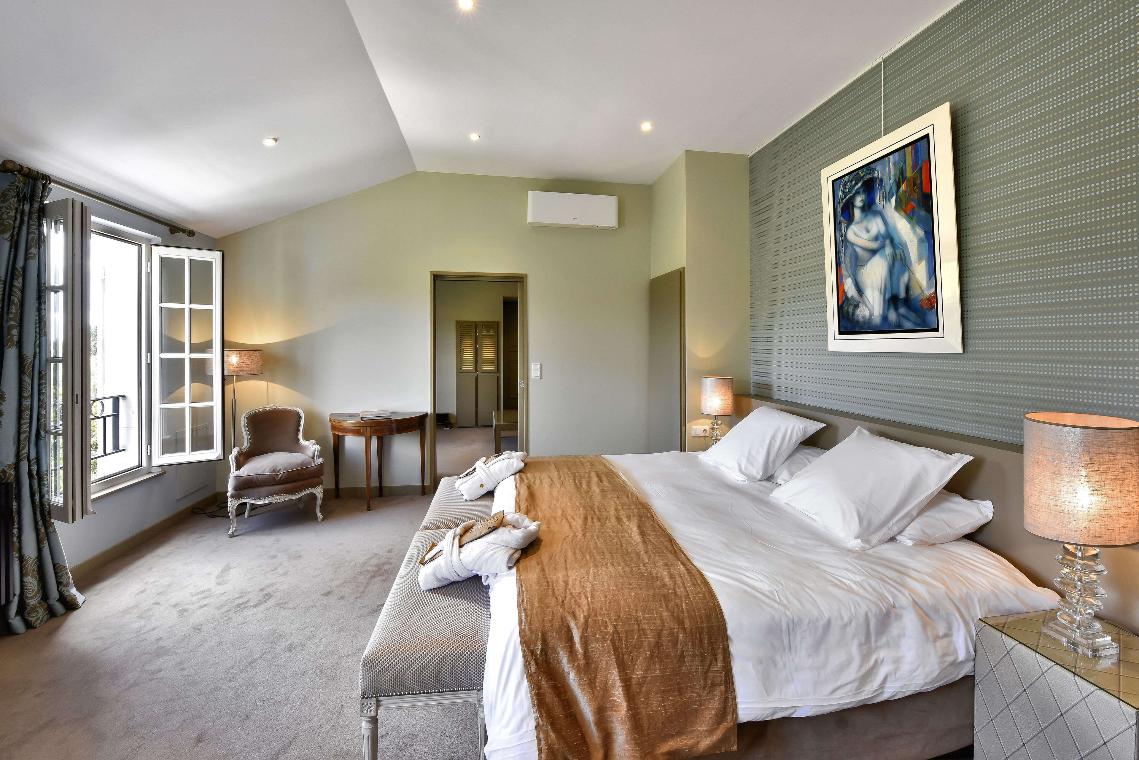 3 chambres, coffres-forts dans les chambres, Wi-Fi gratuit