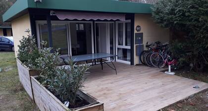 Bungalow 6 places holiday village with heated swimming pools