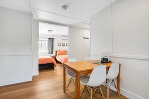 Dining - Dog-friendly hiker's studio with fast WiFi & mountain views (Quilcene)