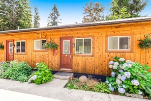 Exterior detail - Dog-friendly hiker's studio with fast WiFi & mountain views (Quilcene)