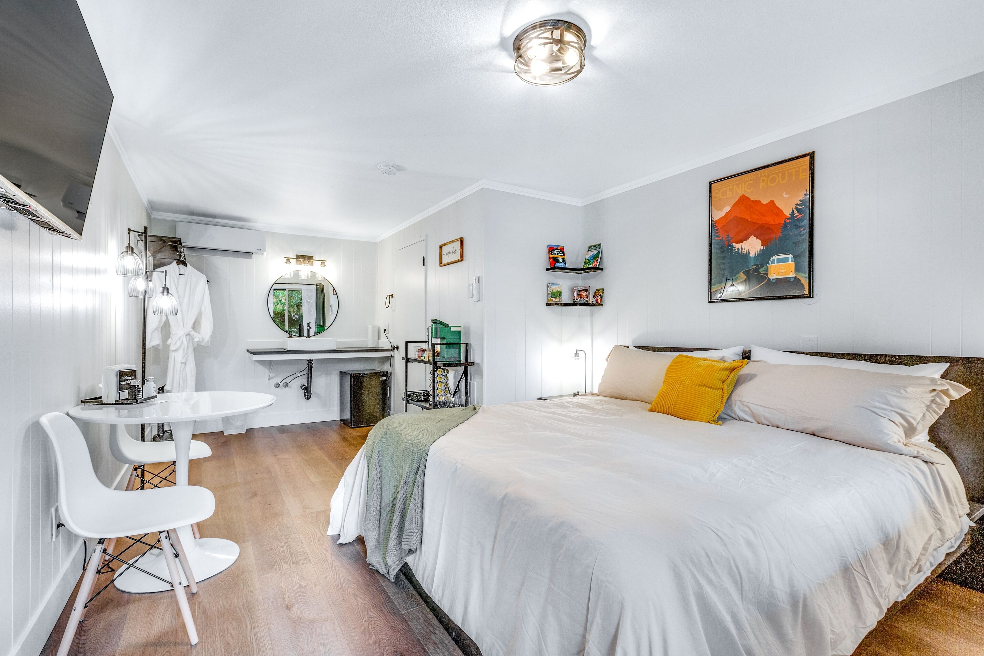 Internet, bed sheets