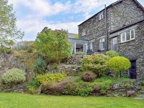 Exterior - 2 bedroom accommodation in Windermere (Windermere)