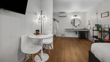 WiFi、ベッドシーツ