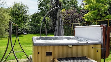 Utendørs boblebad