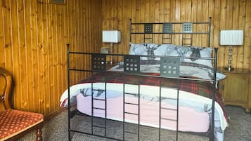 2 bedrooms, free WiFi, bed sheets