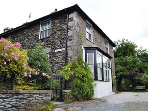 Exterior - 2 bedroom accommodation in Windermere (Windermere)
